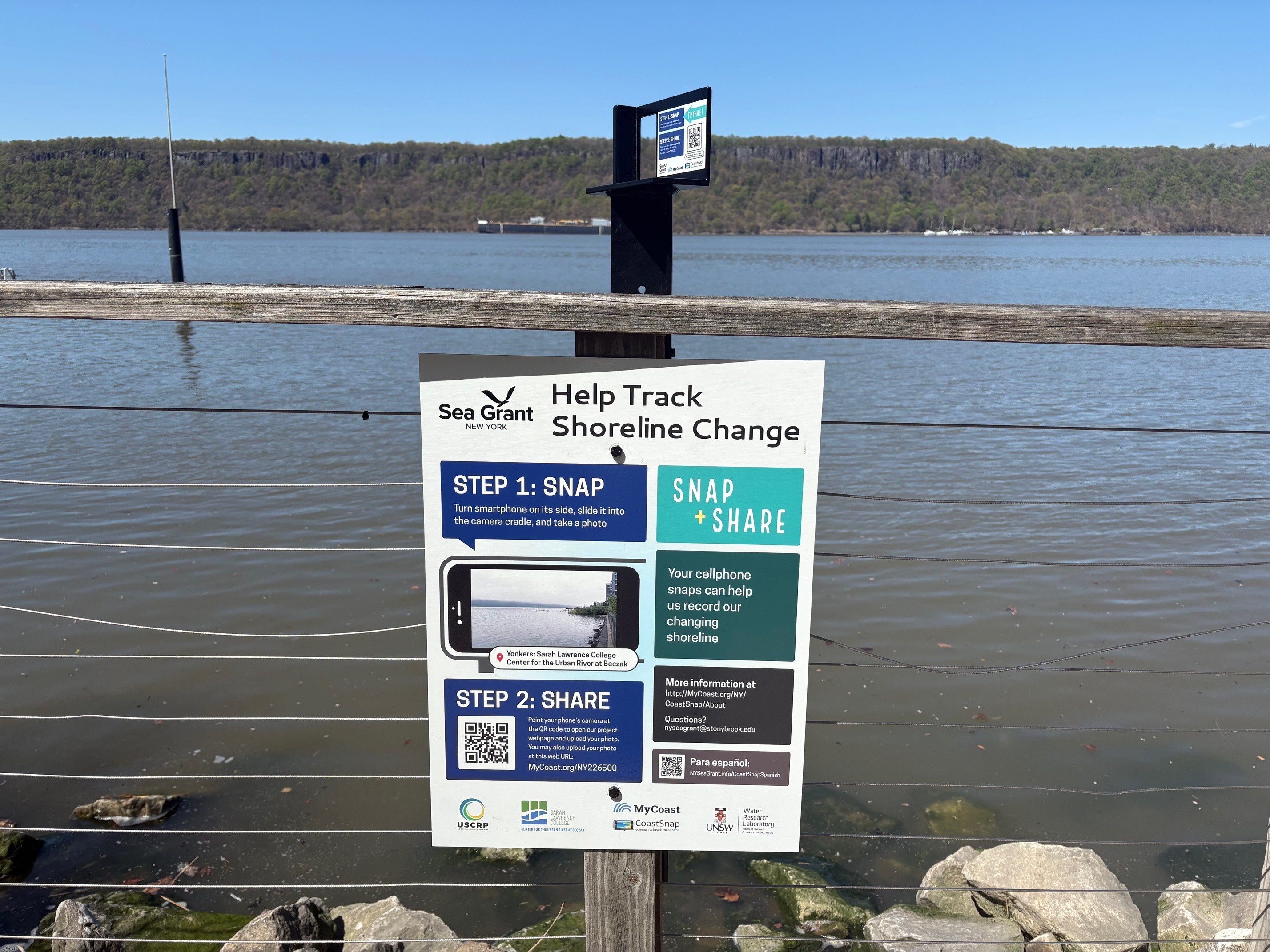 CoastSnap Station